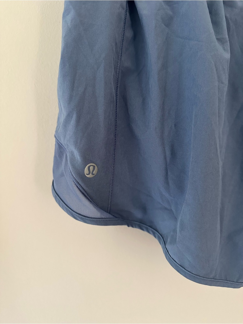 Lululemon Hotty Hot Athletic Running Light Blue Shorts - Picture 4 of 12